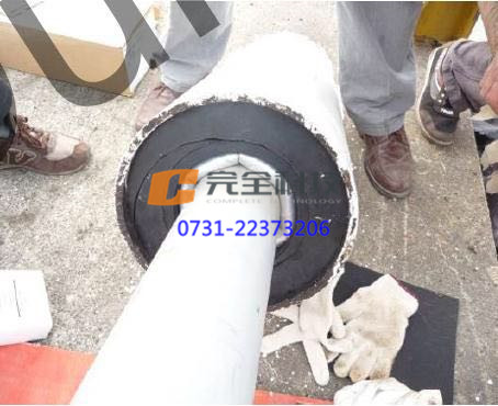 索導管口安裝新型斜拉索封堵氣囊密封系統實例(黑色部分是變徑膠圈)