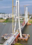 廣湛高鐵佛山特大橋跨東平水道斜